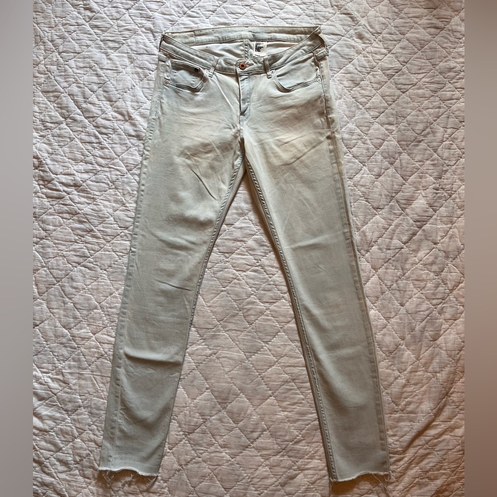 &Denim light wash skinny low waist ankle jeans